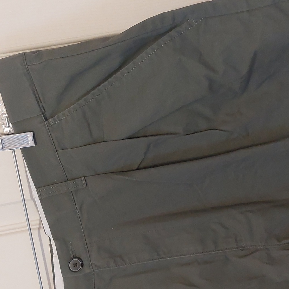Croft&Barrow Pleated Front Green Khaki Shorts Mens Size 40 - Picture 3 of 6
